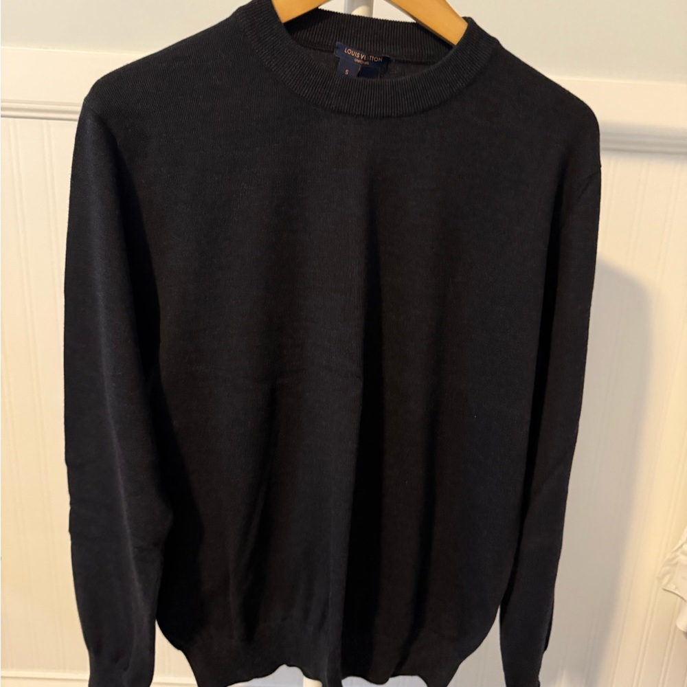 *New Louis Vuitton Sweater